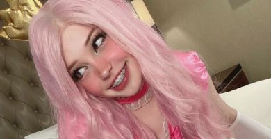 Belle Delphine Princess Peach