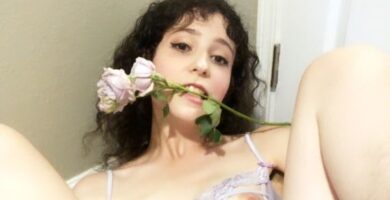 Selena Moon @loveselenamoon