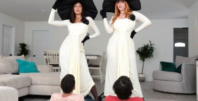 Cassie Del Isla & Lauren Phillips in We Swap Our Busty Vampire Stepmoms