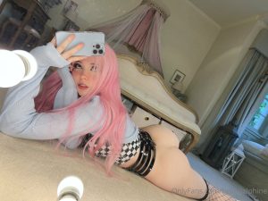 4 Belle Cafe - Belle Delphine Onlyfans XXX