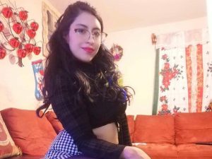 Rocio, la hija de uno de mis primos, jovencita tetona