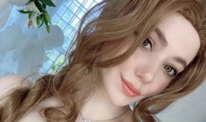 Alina Becker - Aerith 1