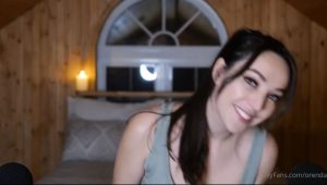 [VIDEO] Girlfriend Gives You a Lotion Massage