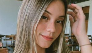 Llebana Mijares — Pack Colegiala Venezolana. (Parte 1)