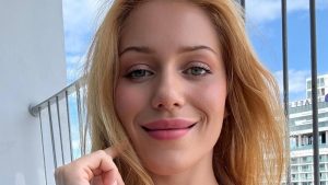 blonde brown butthole - name