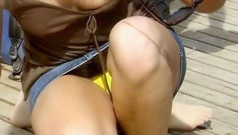 OOPSIE Pics Nipslip-Upskirt-Voyeur 499