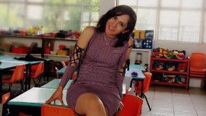 Johana - maestra escuela