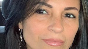 Gabriela, empresaria milf infiel