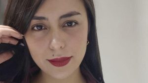 Madga, secretaria puta tetona
