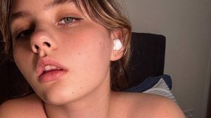 Sonia, hermosa blonda tetona puta