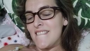 Gladys, milf casada bien tetona y puta